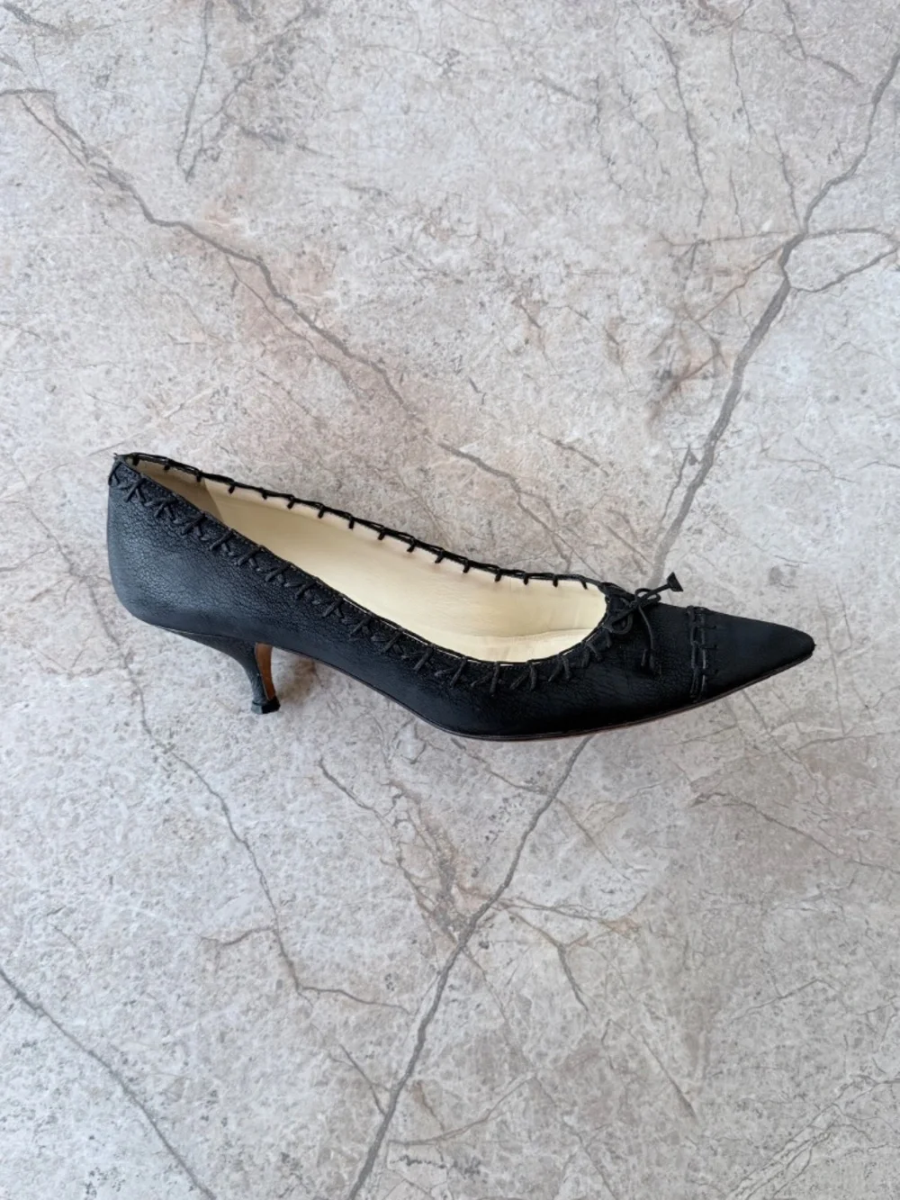 Prada Archival S/S 2003 Black Suede Whipstitch Bow Pointed Toe Kitten Heels